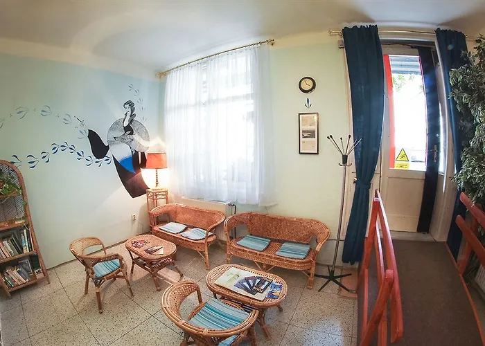 Dakura Vandrerhjem *