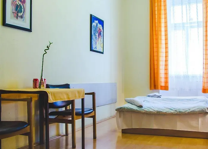 Vandrerhjem Dakura *