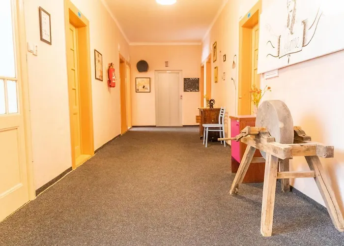 Vandrerhjem Dakura *